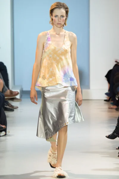 Look 14